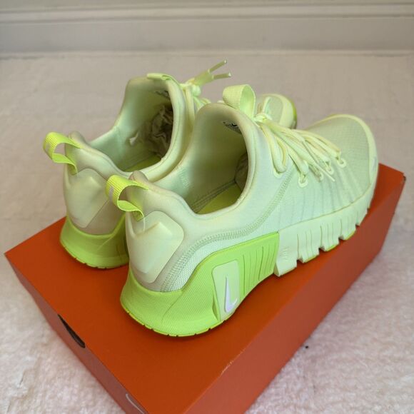 Nike Free Metcon 6 Mens 10.5 Womens 12 Barely Volt/White-Volt FJ7126-702 44.5